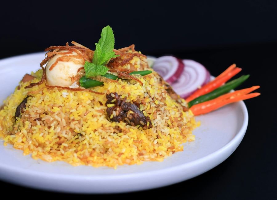 Seafood platter at Kundapra Lunch Home – Fish hotel in Shimoga